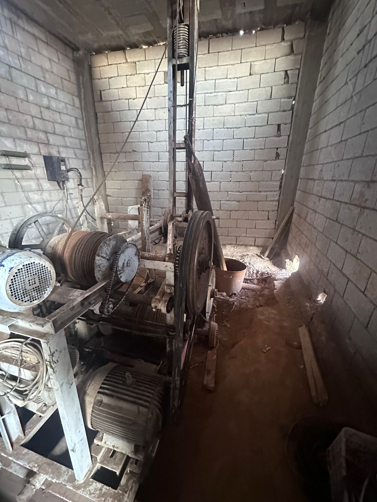 المياه: ضبط حفارة تحفر بئر مخالف في الحصينيات  المفرق