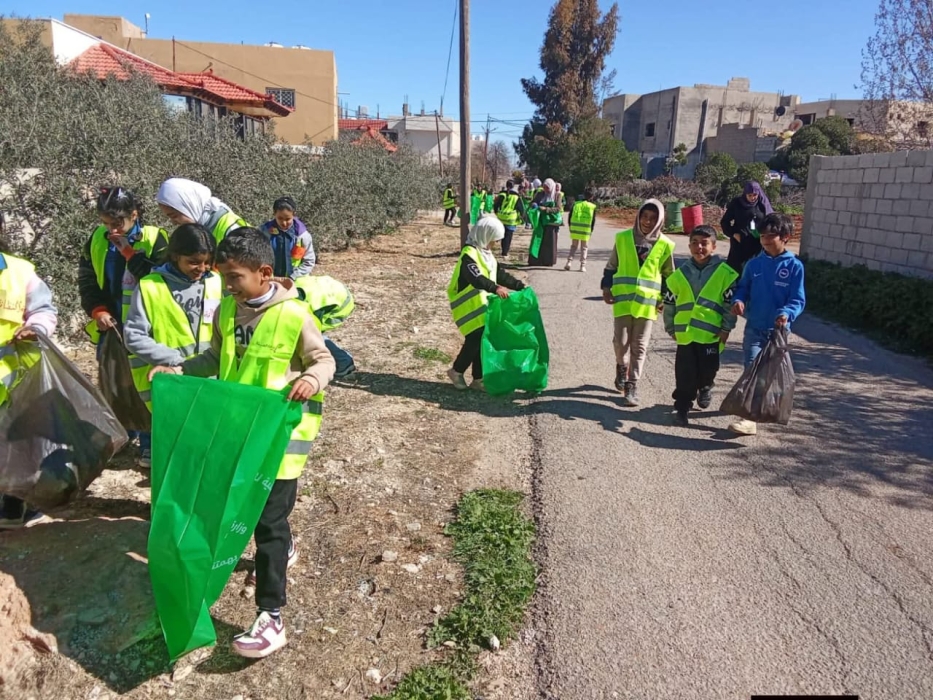 مادبا: حملة نظافة واسعة في محيط مدرسة عفنان الأساسية المختلطة...صور