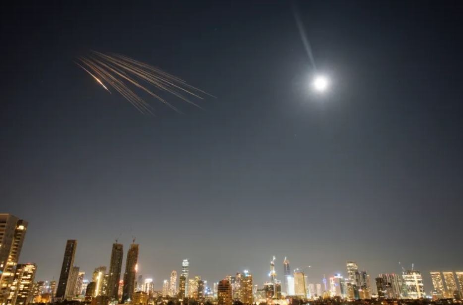 إيران: الهجمات بالصواريخ ستستمر طالما كان ذلك ضروريا