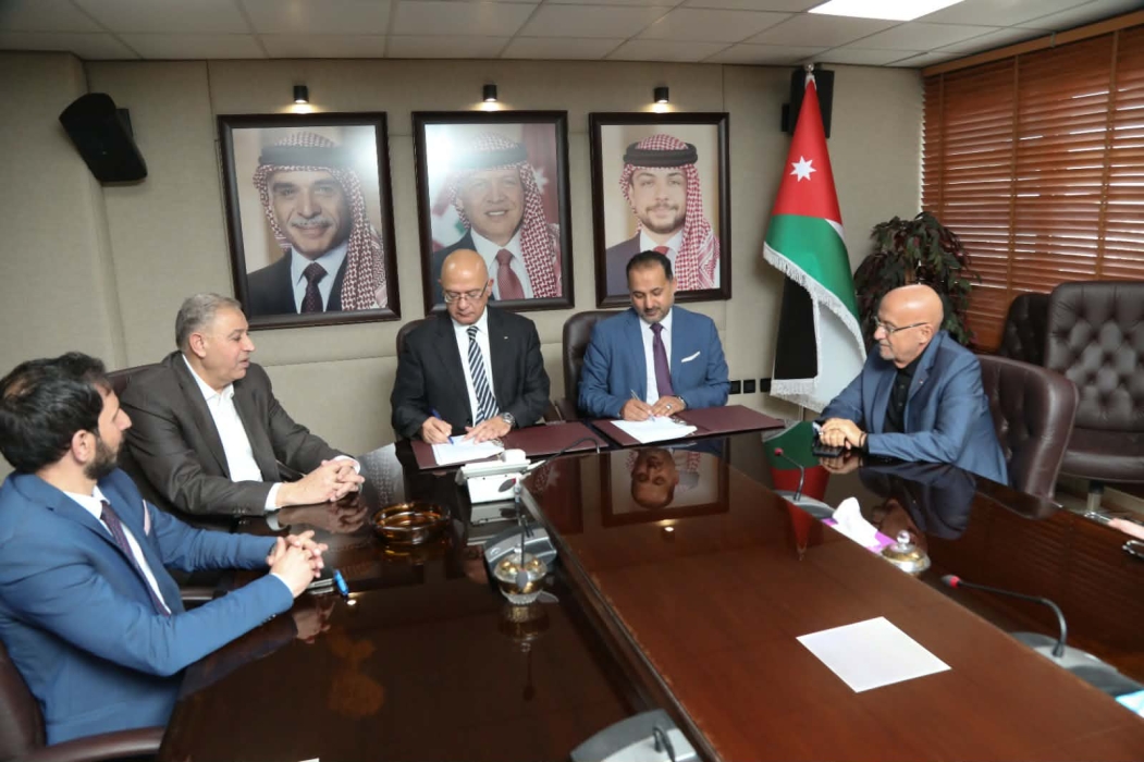 المياه والبوتاس توقعان اتفاقية لتعزيز الاستثمارات