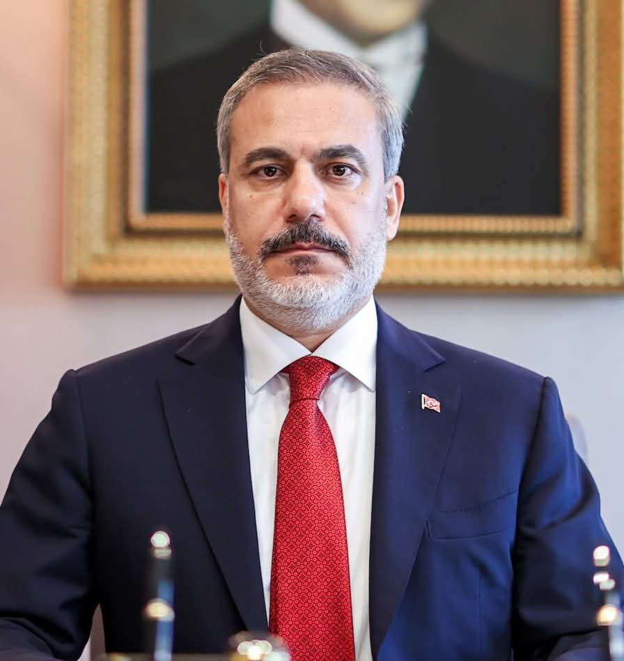 وزير الخارجية التركي يؤكد لنظيره الإيراني رفض انتهاك المجال الجوي التركي