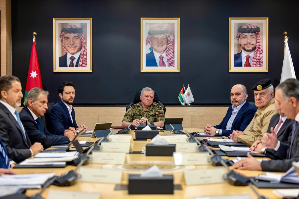 الملك يترأس اجتماعا في المركز الوطني للأمن وإدارة الأزمات