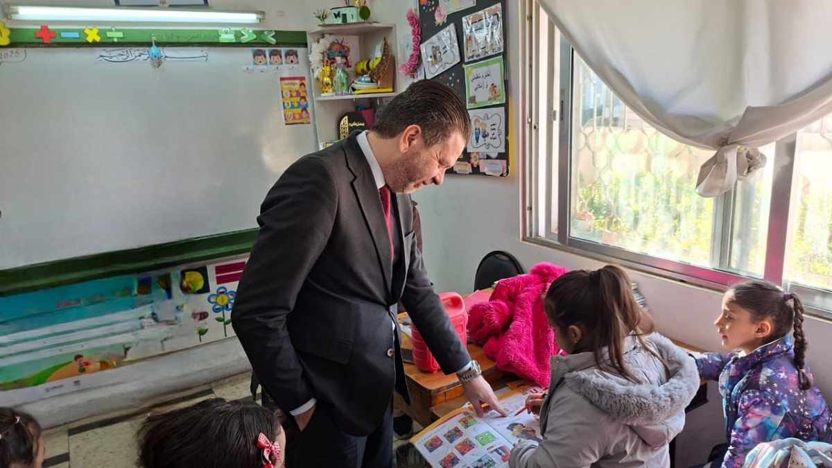 مدير تربية جرش يتفقد عددًا من مدارس قصبة جرش