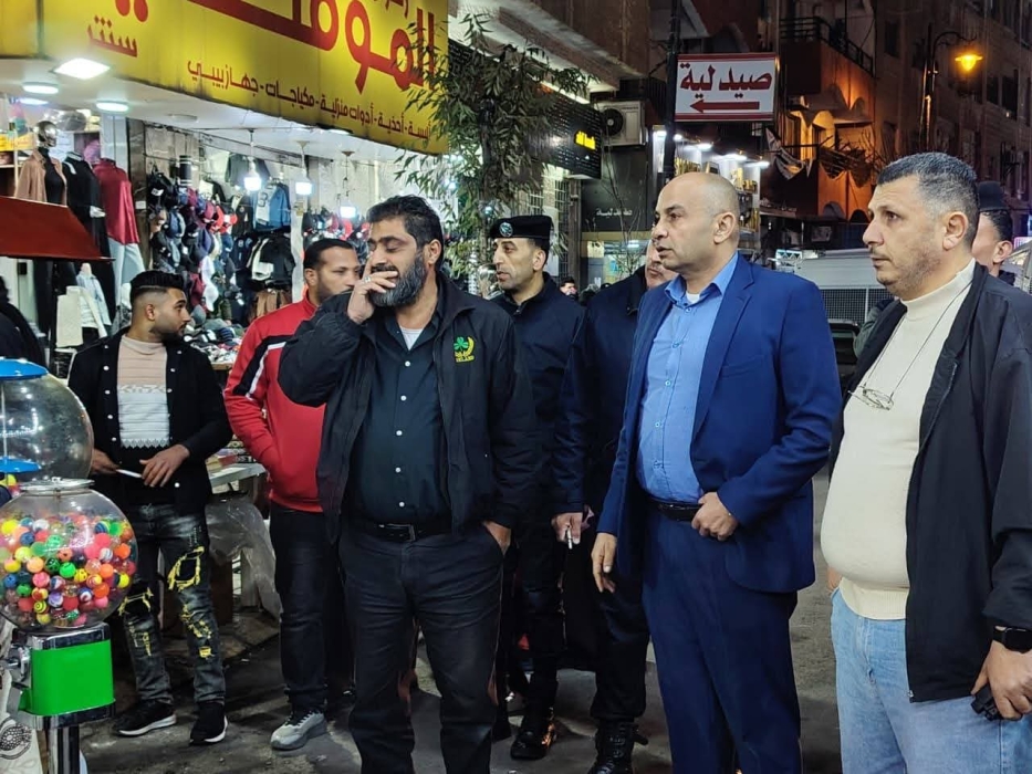 بتوجيهات المحافظ خريسات… حملة لتنظيم البسطات وإزالة المعيقات في الوسط التجاري بجرش