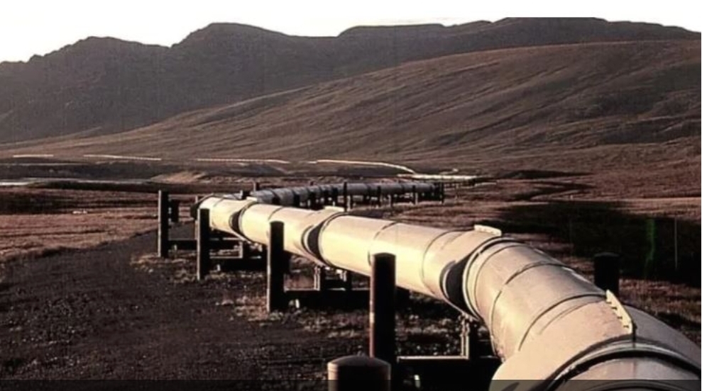 العراق يطلب ضوءا أخضر من كردستان لتصدير النفط إلى ميناء جيهان التركي