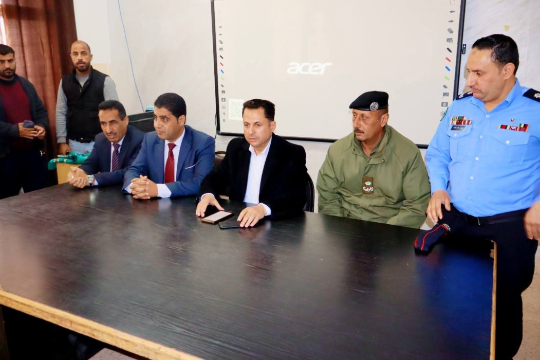 العطيات والشرفات يرعيان إطلاق برنامج النظافة والحد من إلقاء النفايات في دير الكهف ...صور