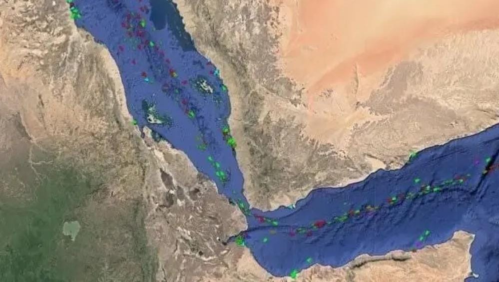 عاجل: إيران تهدد رسميا بتحريك الحوثيين لإغلاق مضيق باب المندب