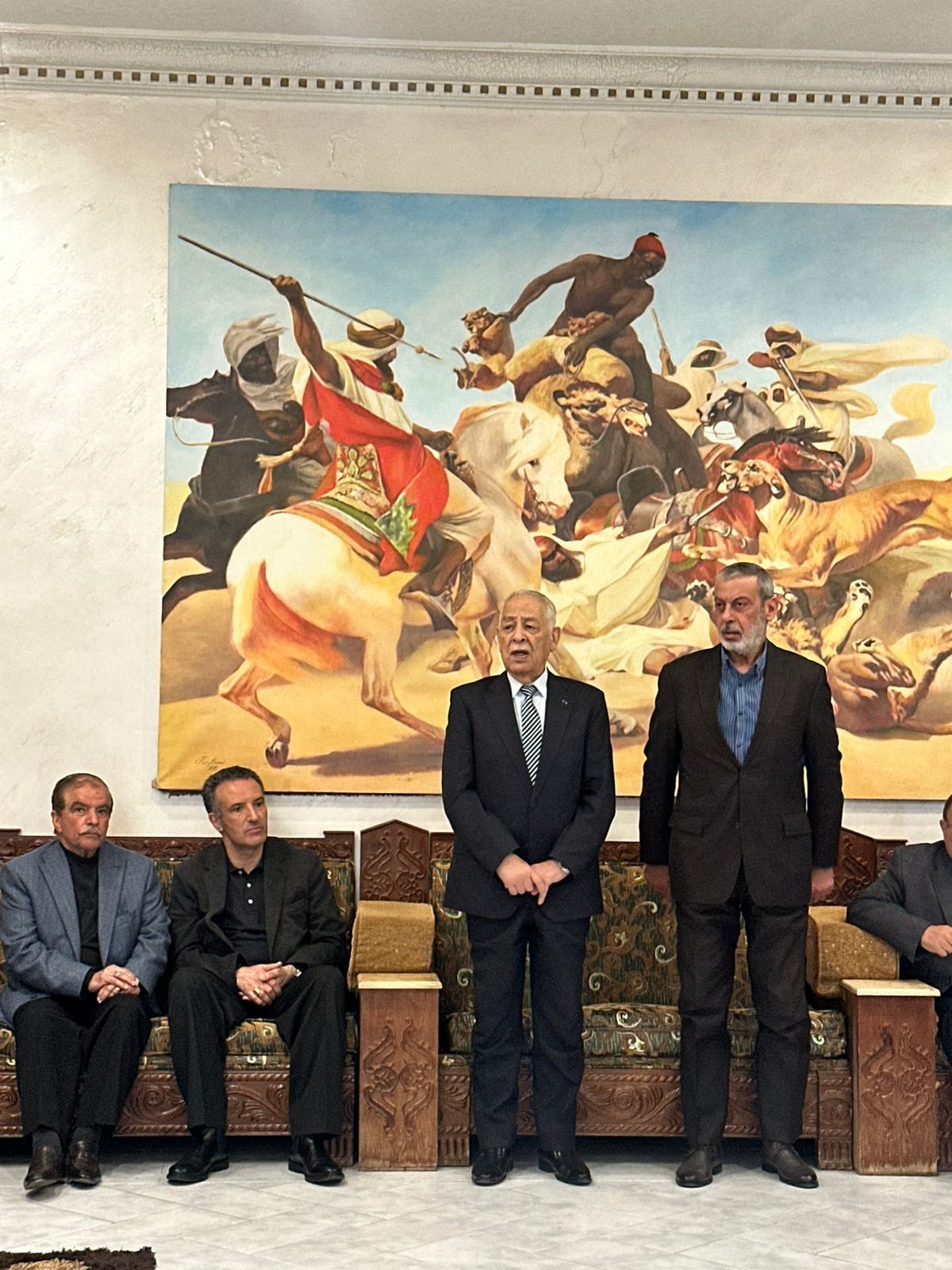 العيسوي ينقل تعازي الملك وولي العهد إلى عشيرتي الفايز والخريشا...صور