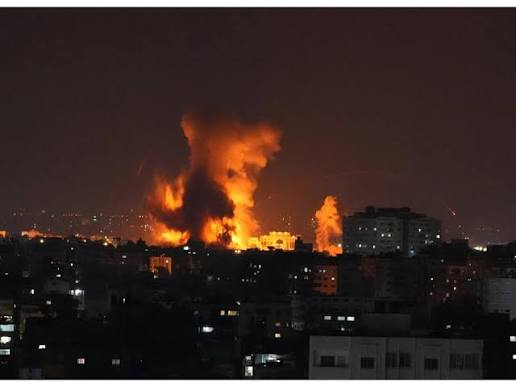 استشهاد 3 فلسطينيين جراء قصف طائرات الاحتلال شرق غزة