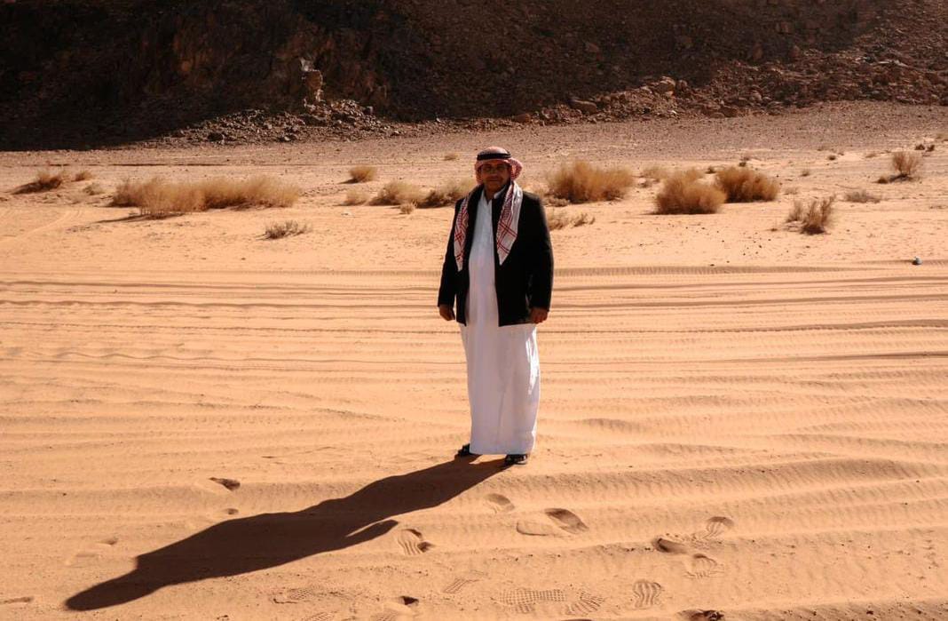 الزوايدة يكتب أهمية الوقوف مع الوطن وقيادته