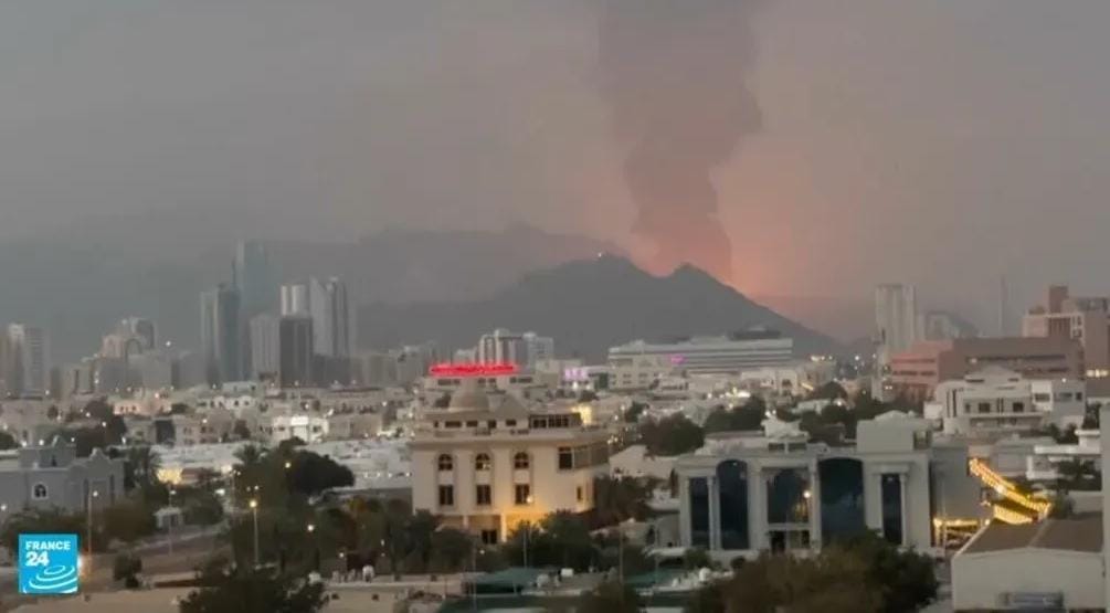 الإمارات: حرائق في الفجيرة والرويس إثر هجمات بالمسيرات