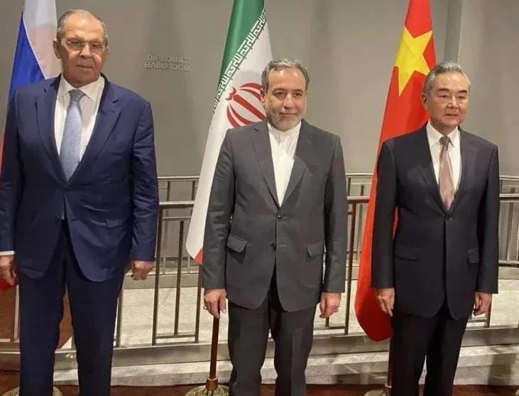 إيران: نتعاون عسكريا مع روسيا والصين
