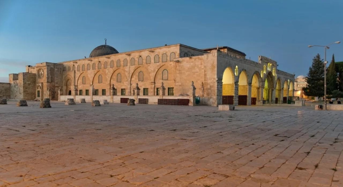 نائب اردني يدعو لتحرك دولي لفتح المسجد الأقصى