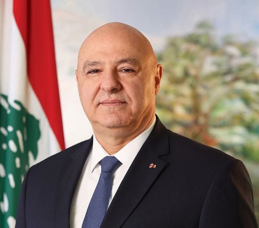الرئيس اللبناني يعرب عن أمله في تحقيق تقدم بشأن مبادرة وقف الحرب