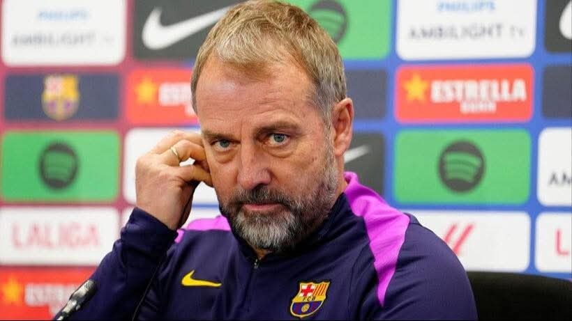 برشلونة يقترب من تمديد عقد فليك حتى 2028