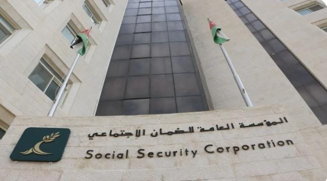 خروج 8#44;032 مشتركا اختياريا من الضمان خلال شهر بعد إعلان التعديل