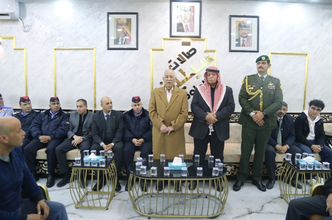 مندوبا عن الملك وولي العهد.. العيسوي يعزي بشهداء الواجب من إدارة مكافحة المخدرات...صور