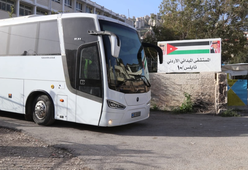 وصول طواقم مستشفى الميدان الأردني نابلس 10