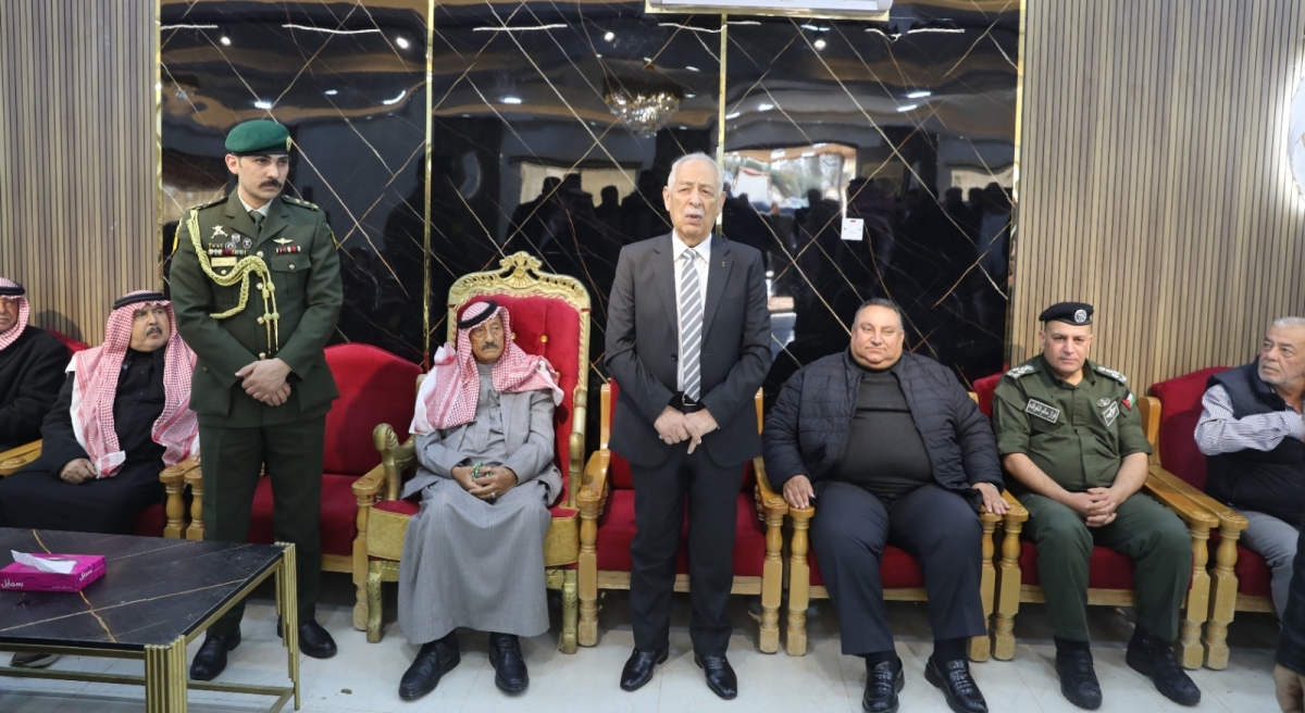 مندوبا عن الملك وولي العهد...العيسوي يعزي عشيرتي الفواز والمطالقة والشقران