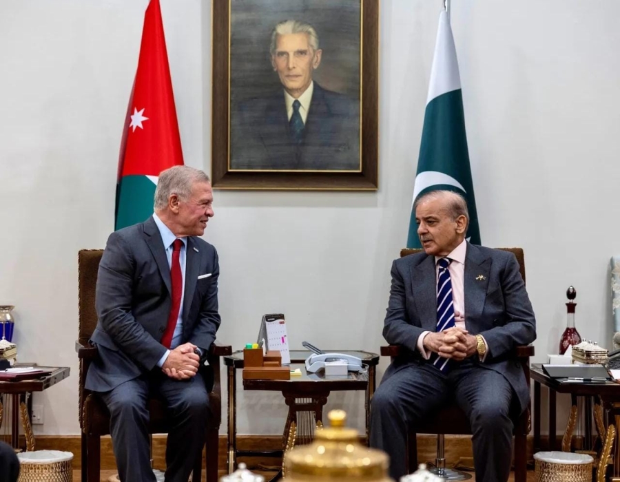 الملك يشدد على ضرورة وقف الاعتداءات الإيرانية والاحتكام للدبلوماسية