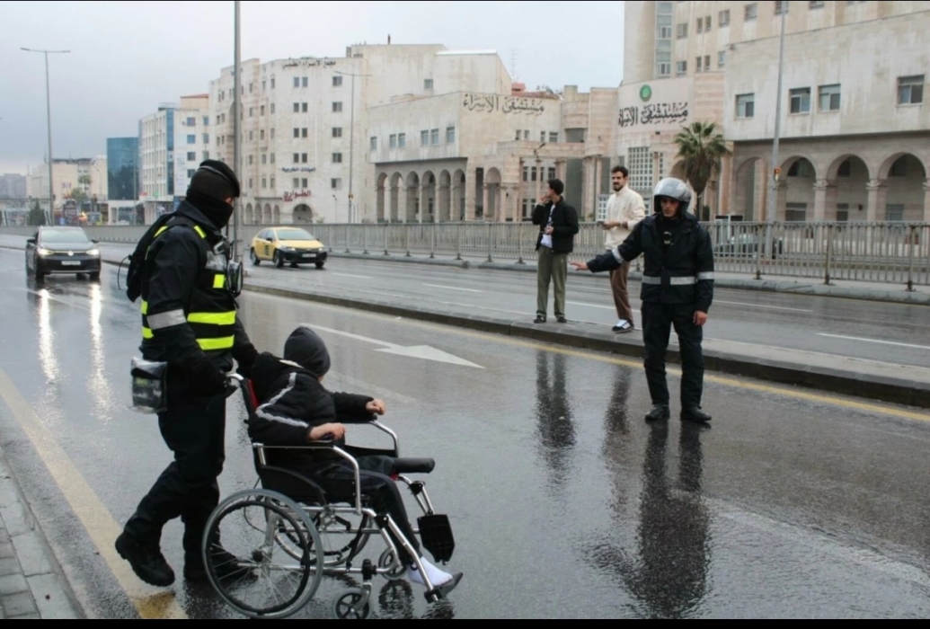 مرتبات الأمن العام تشارك المواطنين فرحة عيد الفطر