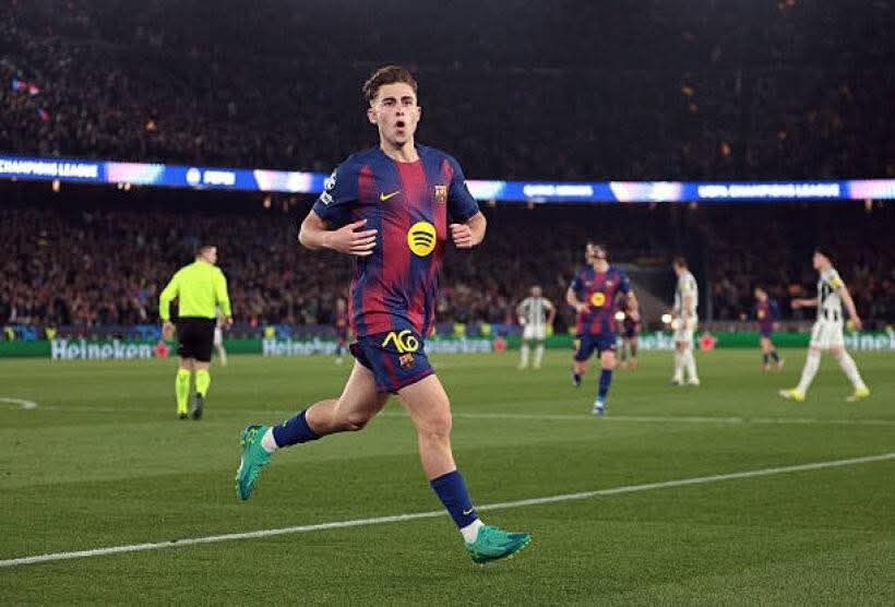 فيرمين لوبيز يلمع أوروبيًا ويرفع قيمته من 300 ألف إلى 100 مليون يورو