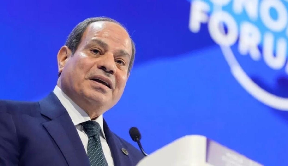 السيسي يصل إلى السعودية ضمن جولة خليجية