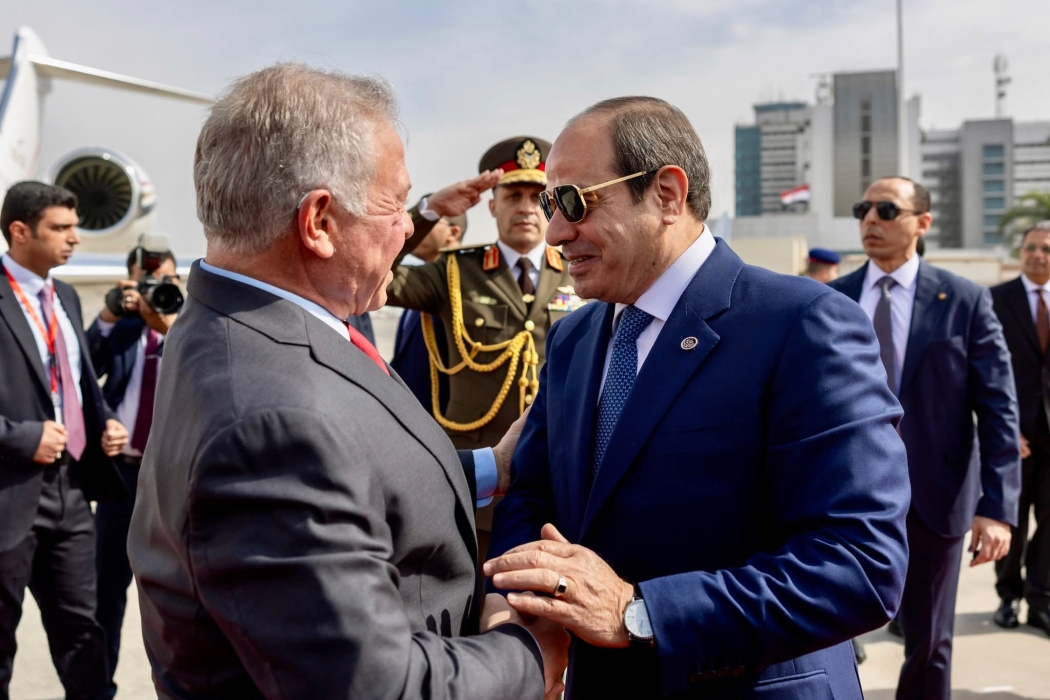 الملك والرئيس المصري يتبادلان التهاني هاتفيا بمناسبة عيد الفطر