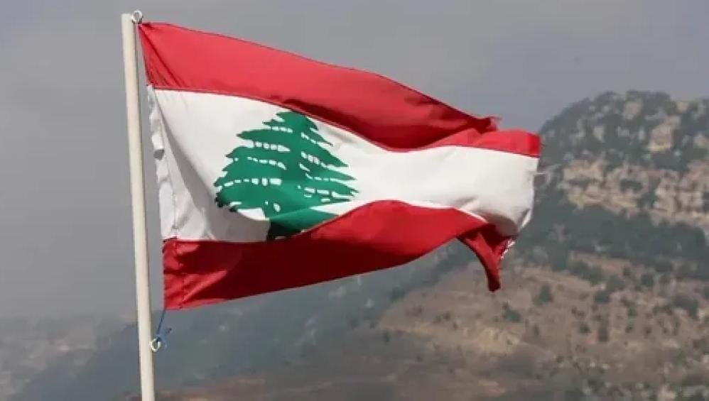 لبنان تقطع علاقتها الدبلوماسية مع إيران وتطرد سفير طهران من بيروت
