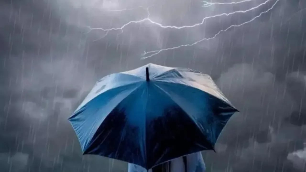 إليكم تطورات المنخفض الجوي الذي يؤثر على المملكة الخميس
