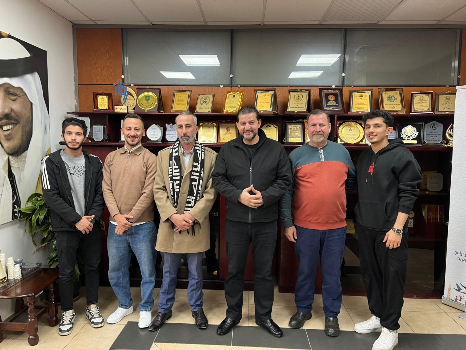 مفوض السياحة والشباب يلتقي مبادرة “عالم إيجابي” الشبابية التطوعية في العقبة