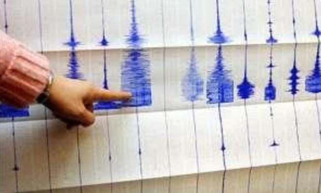 زلزال بقوة 4.9 درجات يضرب شمال اليونان ويتلف مباني في جبل آثوس