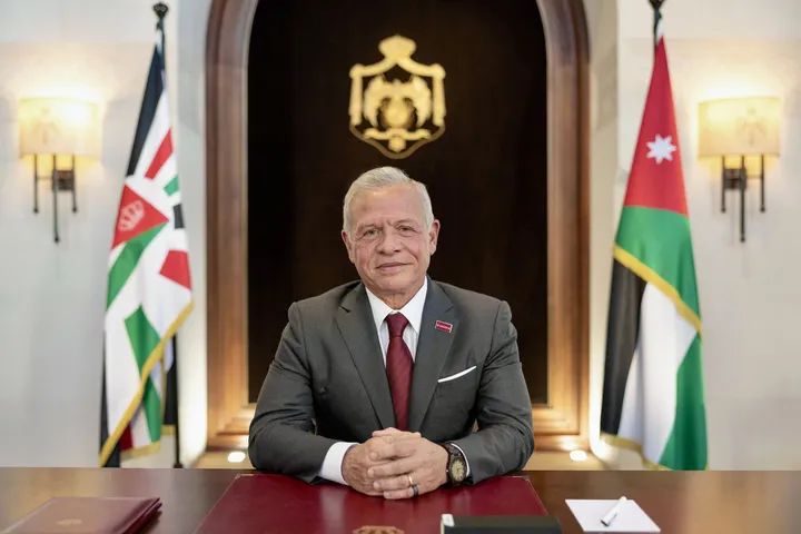 الملك يبحث هاتفيا مع رئيس الوزراء العراقي الآثار المترتبة على الحرب