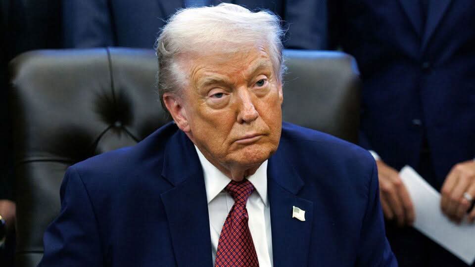الرئيس الأمريكي يعلن تعليق استهداف محطات الطاقة الإيرانية لمدة 10 أيام