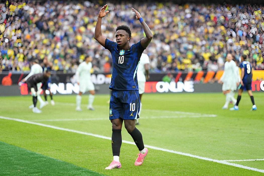 فينيسيوس جونيور يسجل 8 أهداف فقط مع منتخب البرازيل خلال 46 مباراة