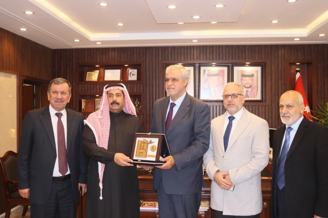 لجنة النقل والخدمات النيابية تطلع على إنجازات هيئة تنظيم الطيران المدني