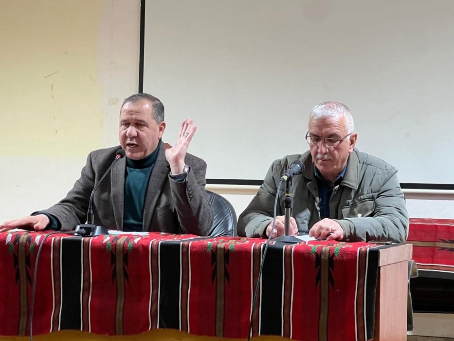 بني ياسين يترأس اجتماعاً مع كوادر بلدية جرش ويشدد على الانضباط وجودة الخدمات