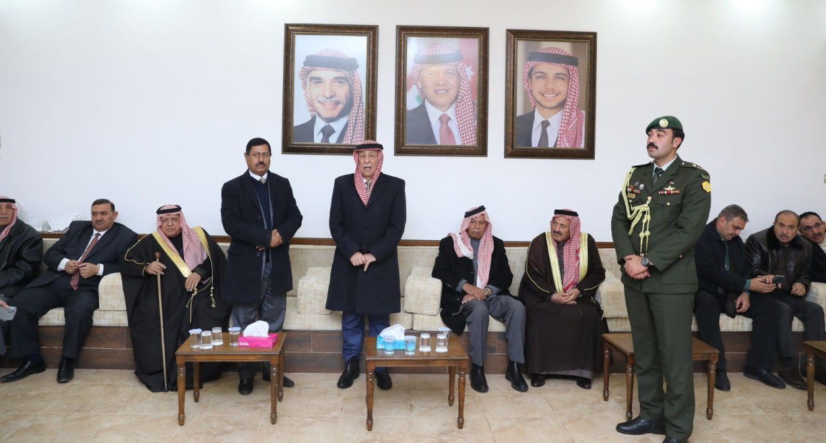 مندوبًا عن الملك وولي العهد... العيسوي يعزي المجالي والفايز والهميسات والصحن  صور