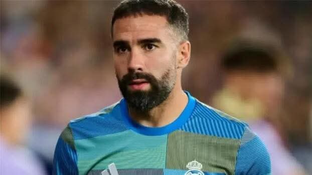 مستقبل كارفخال مع ريال مدريد معلق حتى نهاية الموسم