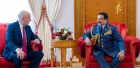 العاهل البحريني يبحث مع وزير الدفاع البريطاني مستجدات الأوضاع الراهنة في المنطقة