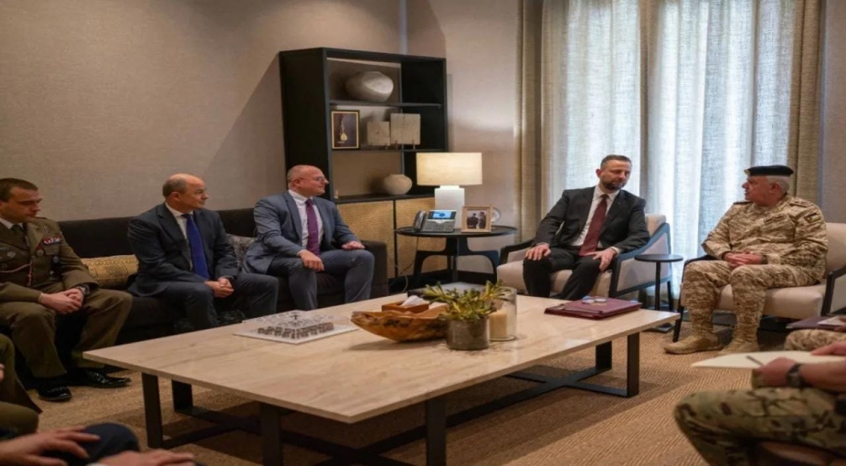 الأردن وبولندا يبحثان أوجه التعاون العسكري