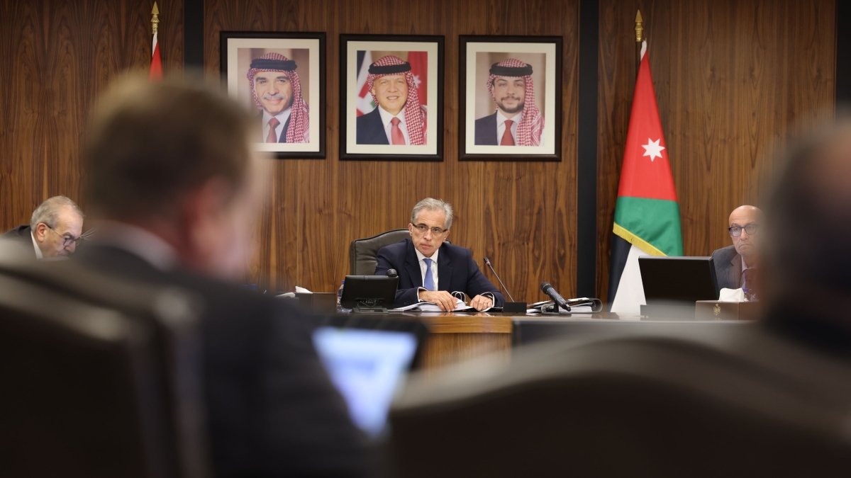 رئيس الوزراء: الحكومة ستُراجع نظام صندوق دعم الطالب