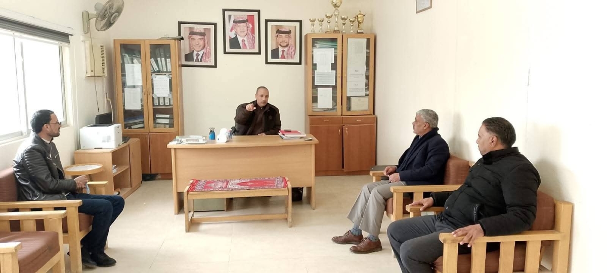 العقيل يتفقد مدارس الموجب