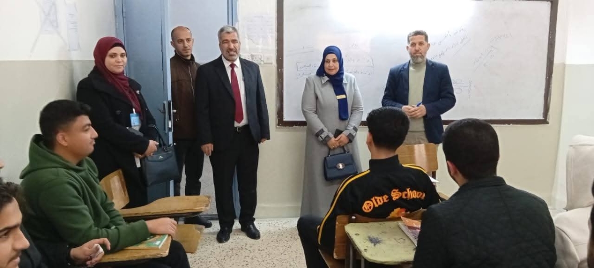 المصري تتابع سير العملية التعليمية في مدرسة عنبة الثانوية الشاملة للبنين