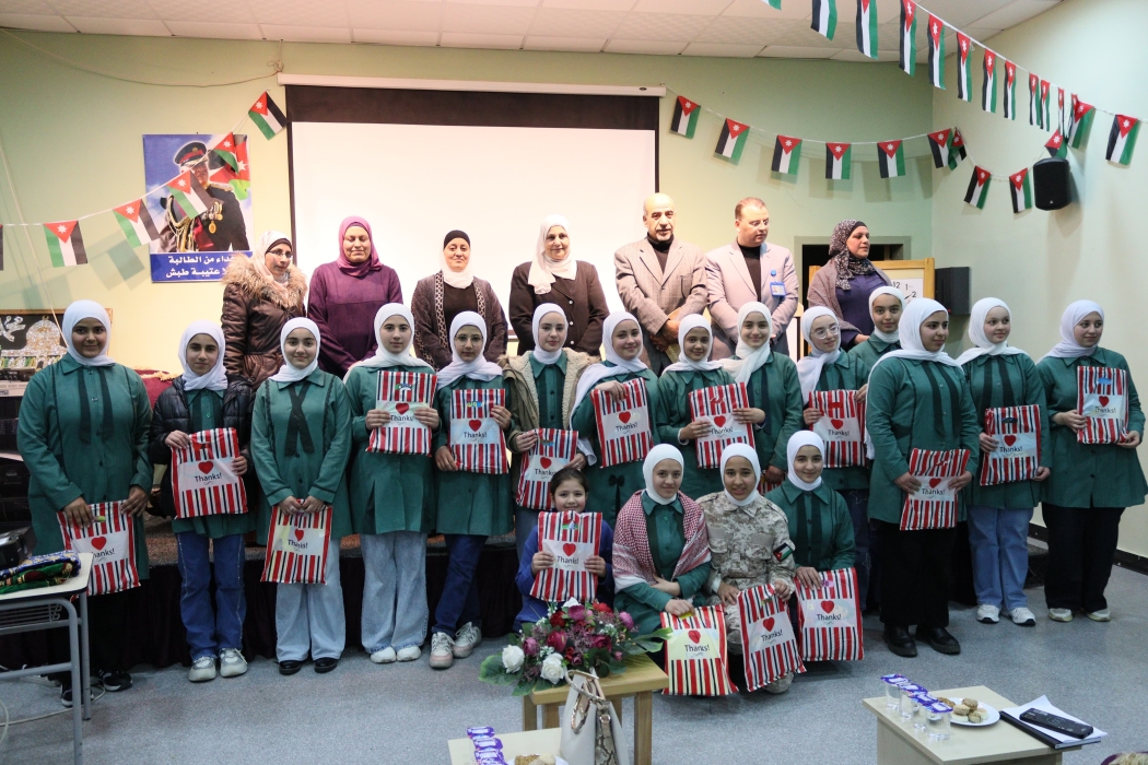 المصري تكرم المدارس المشاركة في مبادرة مدرستي بلا تنمر