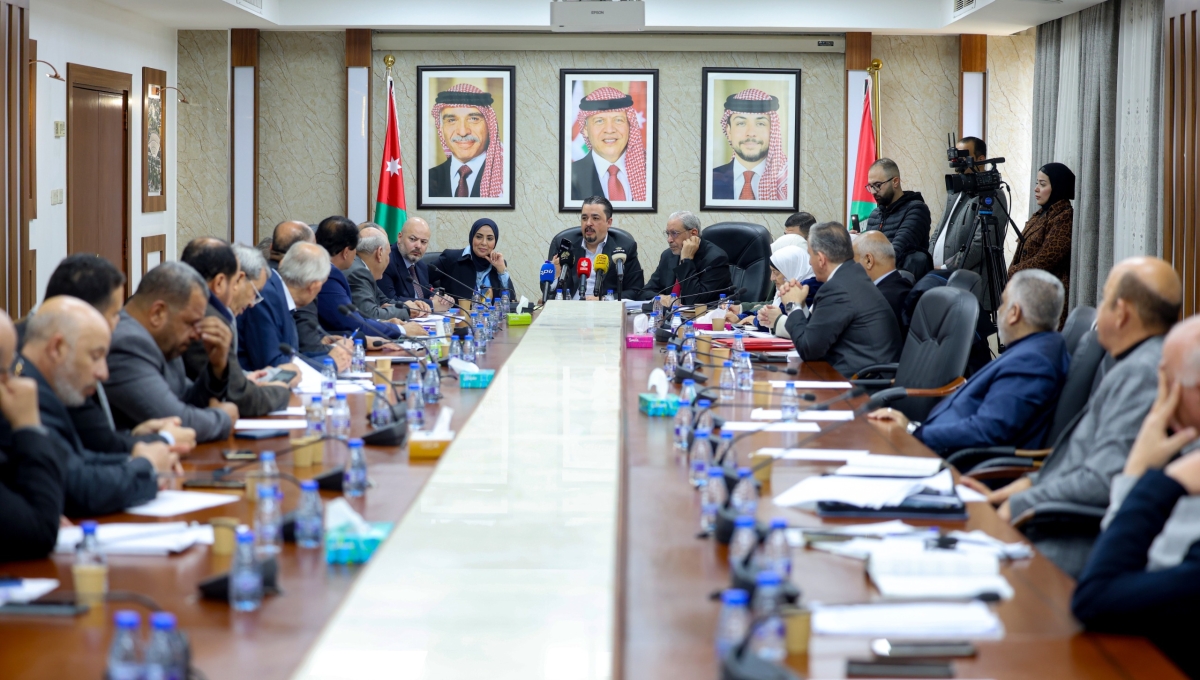 العمل النيابية تواصل اجتماعاتها حول قانون الضمان الاجتماعي