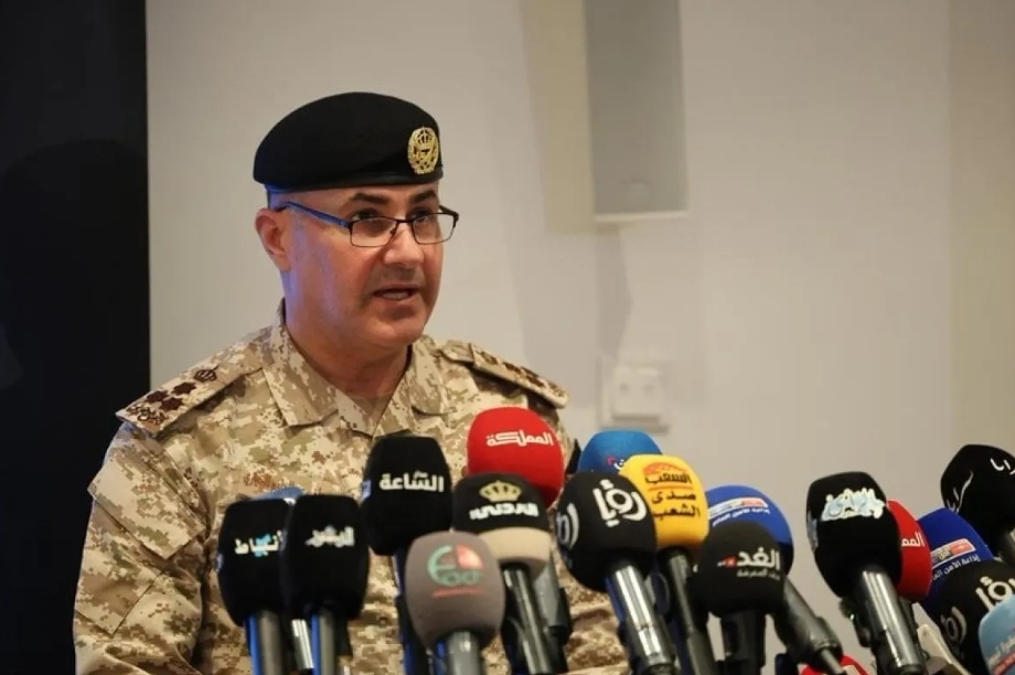 القوات المسلحة: نقوم بمهام دفاعية تحت مسمى (عملية درع الأردن) وإيران استهدفتنا بـ 281 صاروخا