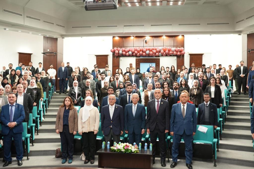 بحضور رئيس الديوان الملكي وبرعاية رئيس الجامعة: طلبة طب الأسنان في عمّان الأهلية يؤدّون قسم المهنة لبدء التدريب السريري...صور