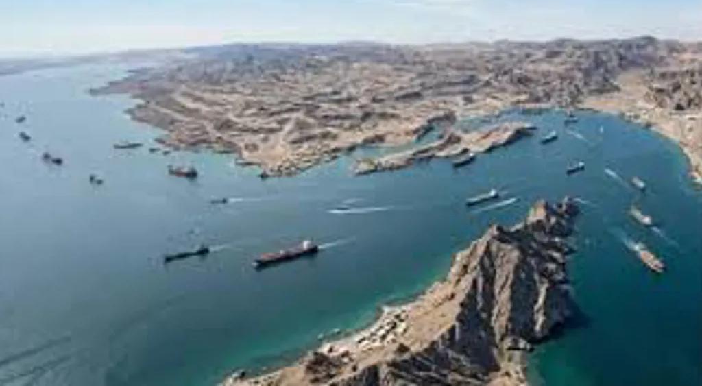 إيران تستثني العراق من قيود مضيق هرمز