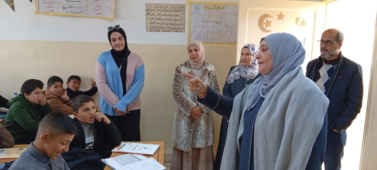 المصري تتفقد العملية التعليمية في مدرسة ارحابا الأساسية للبنين